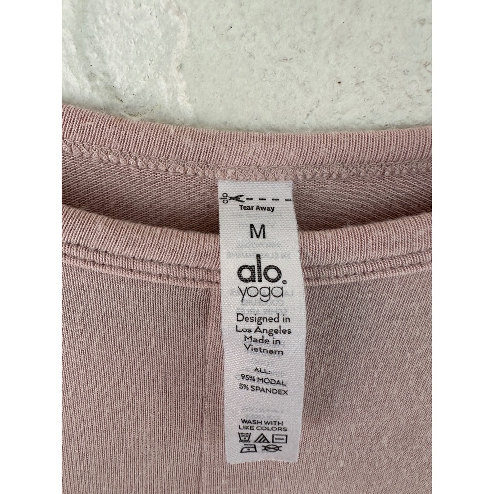 Alo Yoga Cover Twist Front Long Sleeve Crop Ribbed Top Dusty Rose Women Medium - Picture 6 of 7